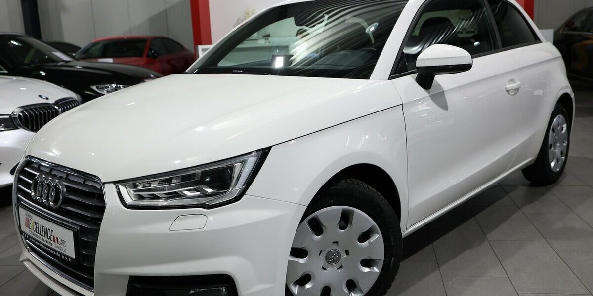 Audi A1 1.6 TDI SPORT WHITE / XENON, NAVI-MMI, LEDER 111.000 km 11.991 &euro; Hamm 59077