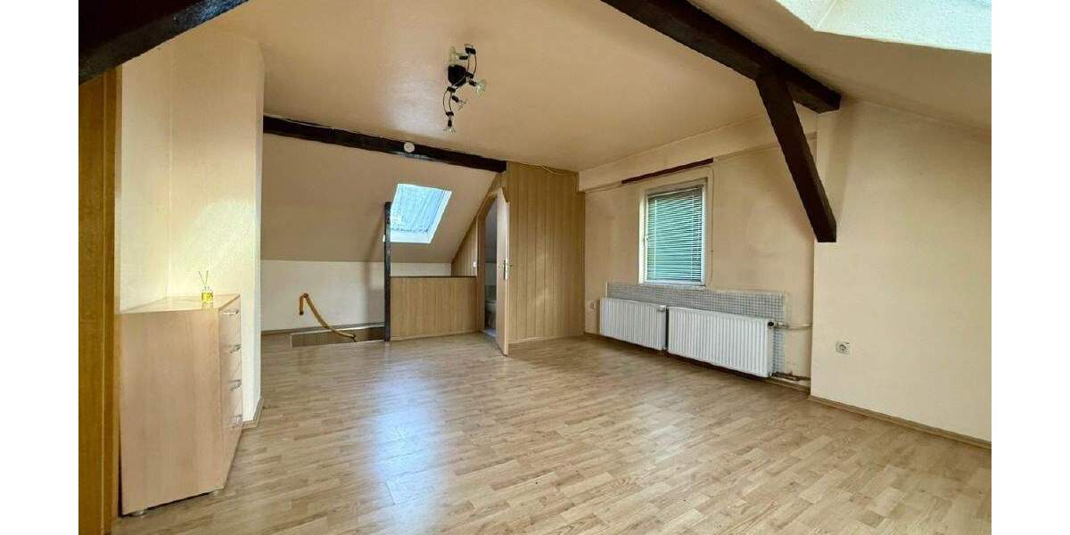 Einfamilienhaus Menden Mitte - 6 Zimmer, 169 m&sup2;, 210.000&euro; | Angebot:25706735