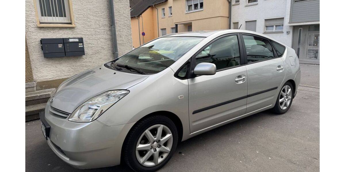 Toyota Prius 149.700 km 5.150 &euro; Menden 58706
