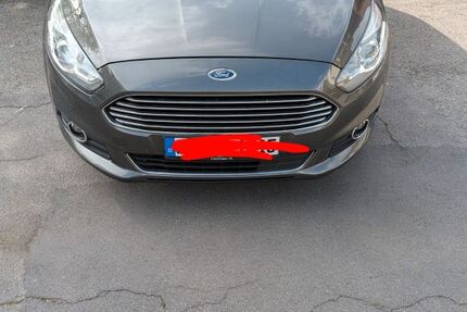 Ford S-Max 157.200 km 13.100 &euro; Iserlohn 58636
