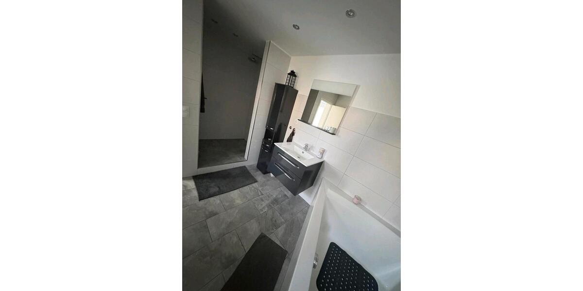 Reihenhaus Lünen Brambauer - 3 Zimmer, 79 m&sup2;, 296.000&euro; | Angebot:26042126