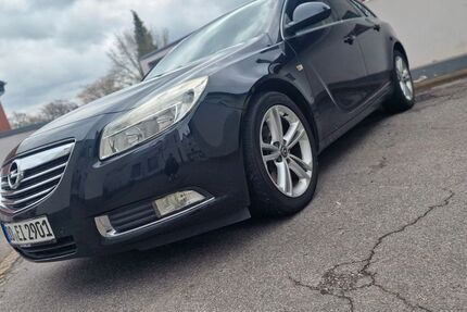 Opel Insignia 174.000 km 5.299 &euro; Dortmund 44266