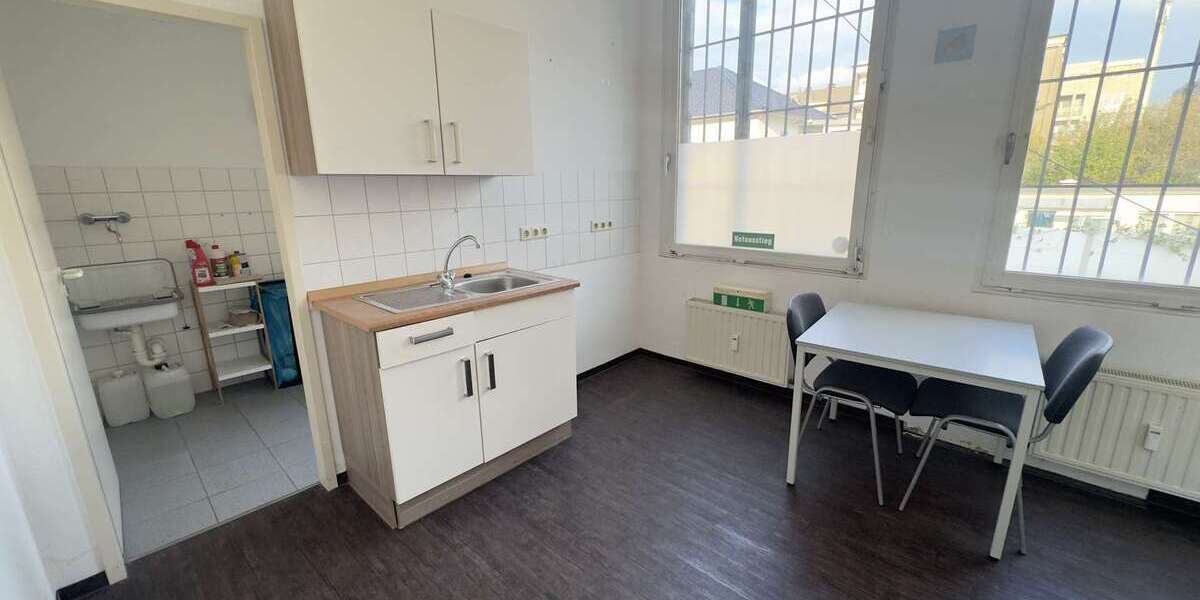 Top-Gewerbefläche in Marl-Hüls – 655 m² Verkaufs-, Büro- & Lagerfläche mit Parkplätzen - Gewerbeobjekt Marl Hüls-Süd | Angebot:25839488