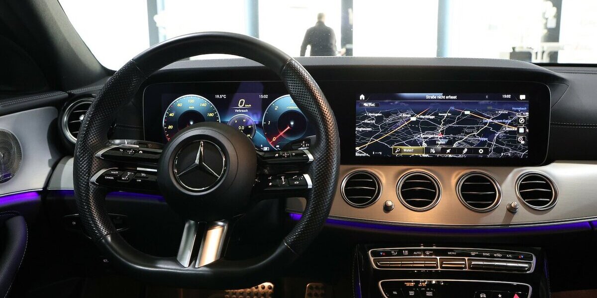 Mercedes-Benz E 200 d T BUSINESS AMG-LINE-SPORT WIDESCREEN,LED 38.000 km 40.991 &euro; Hamm 59077