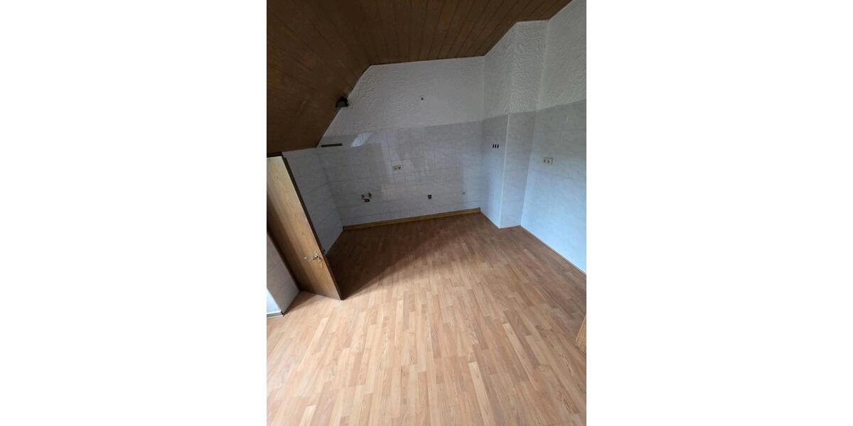 Dachgeschoßwohnung Hagen Hagen-Nord - 5 Zimmer, 107 m&sup2;, 720&euro; | Angebot:26700899