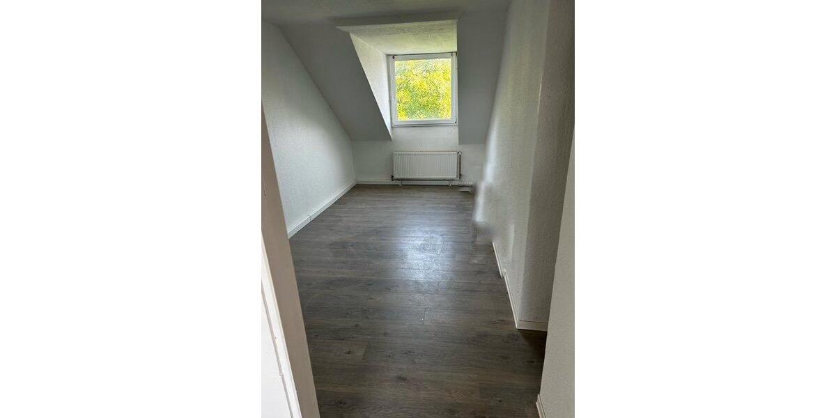 Dachgeschoßwohnung Dortmund Innenstadt Nord - 4 Zimmer, 75 m&sup2;, 150.000&euro; | Angebot:26827324