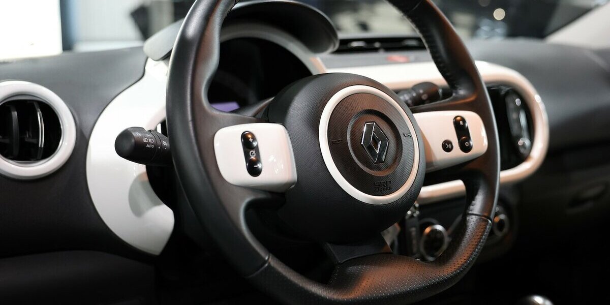 Renault Twingo INTENS ELECTRIC SPURHALTE, LEDER, KAMERA 12.000 km 12.888 &euro; Hamm 59077