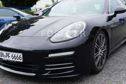 Porsche Panamera 107.500 km 35.980 &euro; Bönen 59199