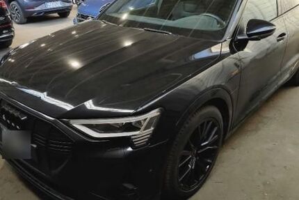 Audi e-tron 40.642 km 35.445 &euro; Hagen 58091