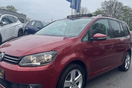 VW Touran 157.000 km 9.990 &euro; Datteln 45711