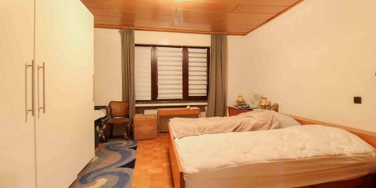 Mehrfamilienhaus, Wohnhaus Bochum Laer - 6 Zimmer, 320.000&euro; | Angebot:26093556