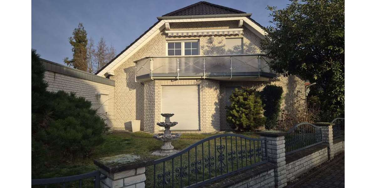 Einfamilienhaus Lünen-Brambauer Brambauer - 7 Zimmer, 223 m&sup2;, 849.000&euro; | Angebot:24630208