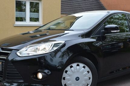Ford Focus 65.000 km 7.890 &euro; Bergkamen 59192