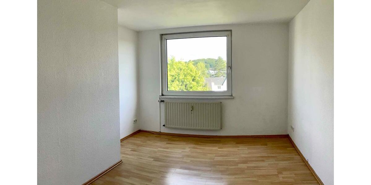 Dachgeschoßwohnung Dortmund Brackel - 3.5 Zimmer, 75 m&sup2;, 520&euro; | Angebot:26025225