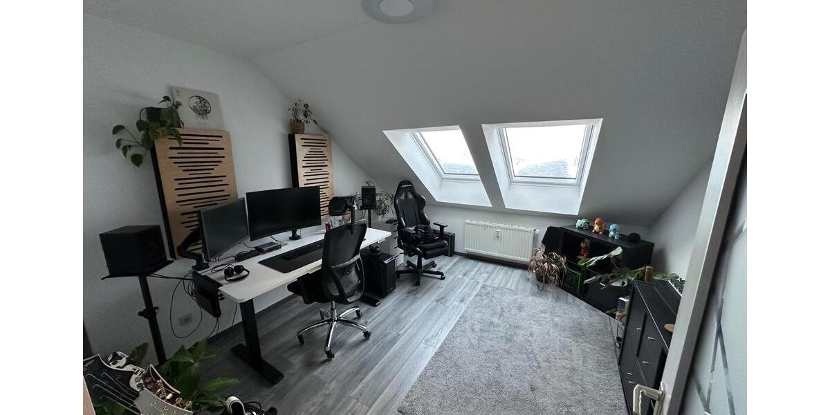 Dachgeschoßwohnung Unna Alte Heide - 3 Zimmer, 73 m&sup2;, 1.000&euro; | Angebot:26042769