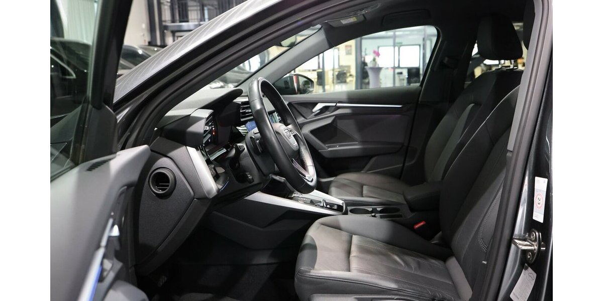 Audi A3 LIMOUSINE 30 TFSI S-LINE MATRIX, VOLL-LEDER 60.000 km 25.555 &euro; Hamm 59077