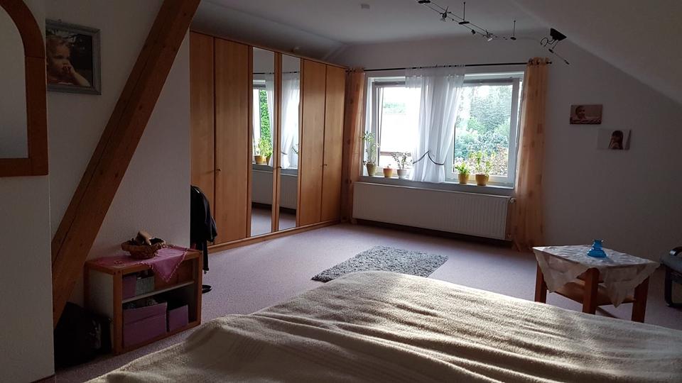 Dachgeschoßwohnung Recklinghausen Hillerheide - 2.5 Zimmer, 150 m&sup2;, 1.345&euro; | Angebot:25519517