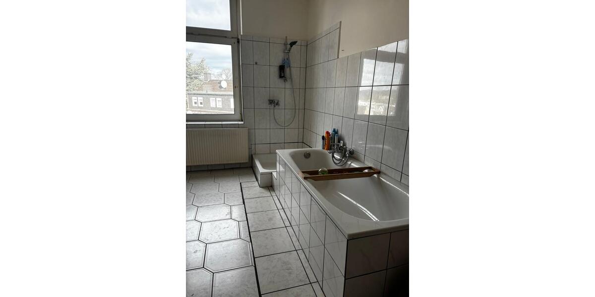 Dachgeschoßwohnung Hagen Hagen-Mitte - 3 Zimmer, 110 m&sup2;, 770&euro; | Angebot:25081466