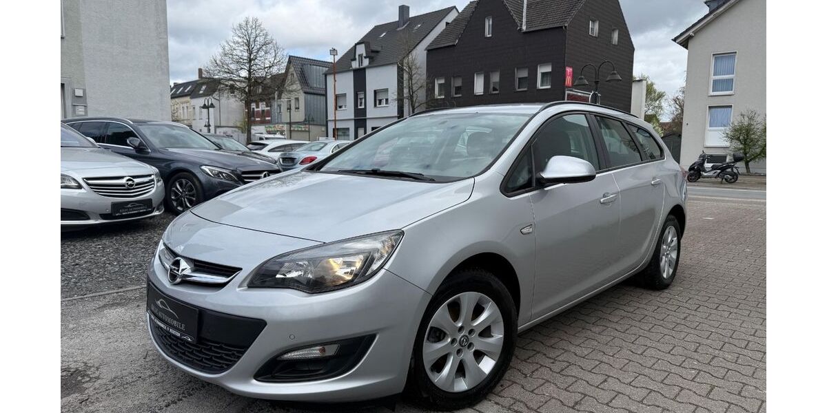 Opel Astra 82.000 km 8.397 &euro; Herten 45699