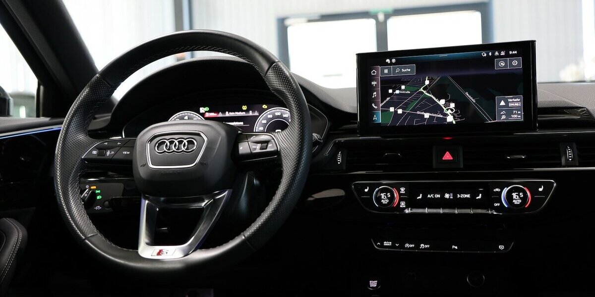 Audi A4 Avant 45 TFSI Q COMPETITION S-LINE BLACK 98.000 km 32.994 &euro; Hamm 59077