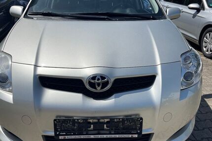 Toyota Auris 102.278 km 4.690 &euro; Dortmund 44143