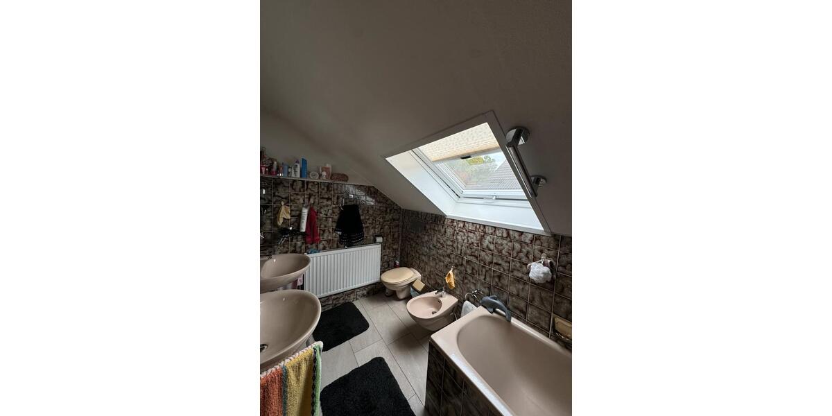 Doppelhaushälfte Bergkamen - 4 Zimmer, 122 m&sup2;, 325.000&euro; | Angebot:26817272