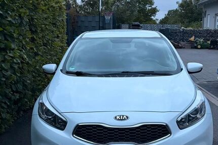 Kia ceed / Ceed 169.000 km 5.200 &euro; Werl 59457