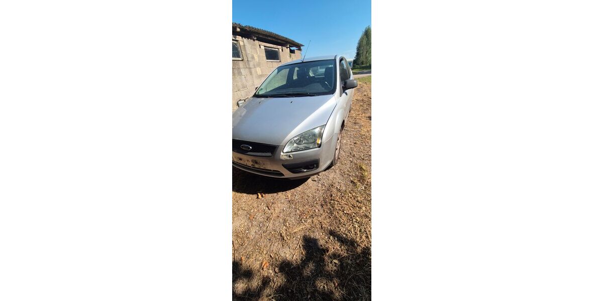 Ford Focus 267.045 km 1.200 &euro; Kamen 59174