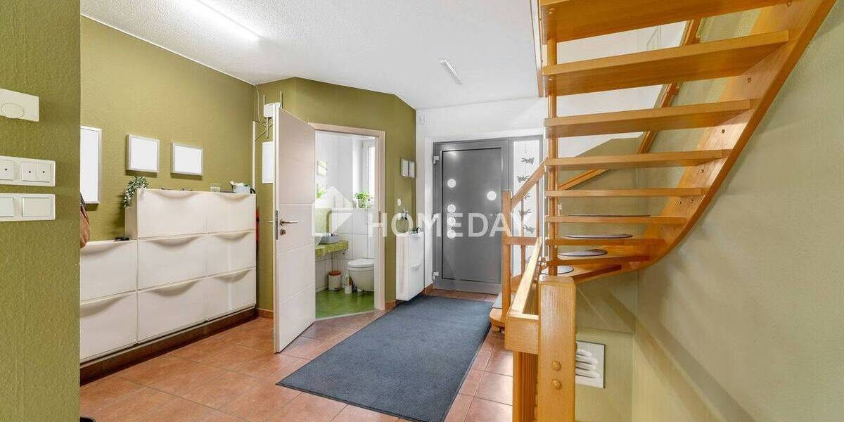 Reihenmittelhaus Herten Stadtmitte - 5 Zimmer, 141 m&sup2;, 399.000&euro; | Angebot:26140792