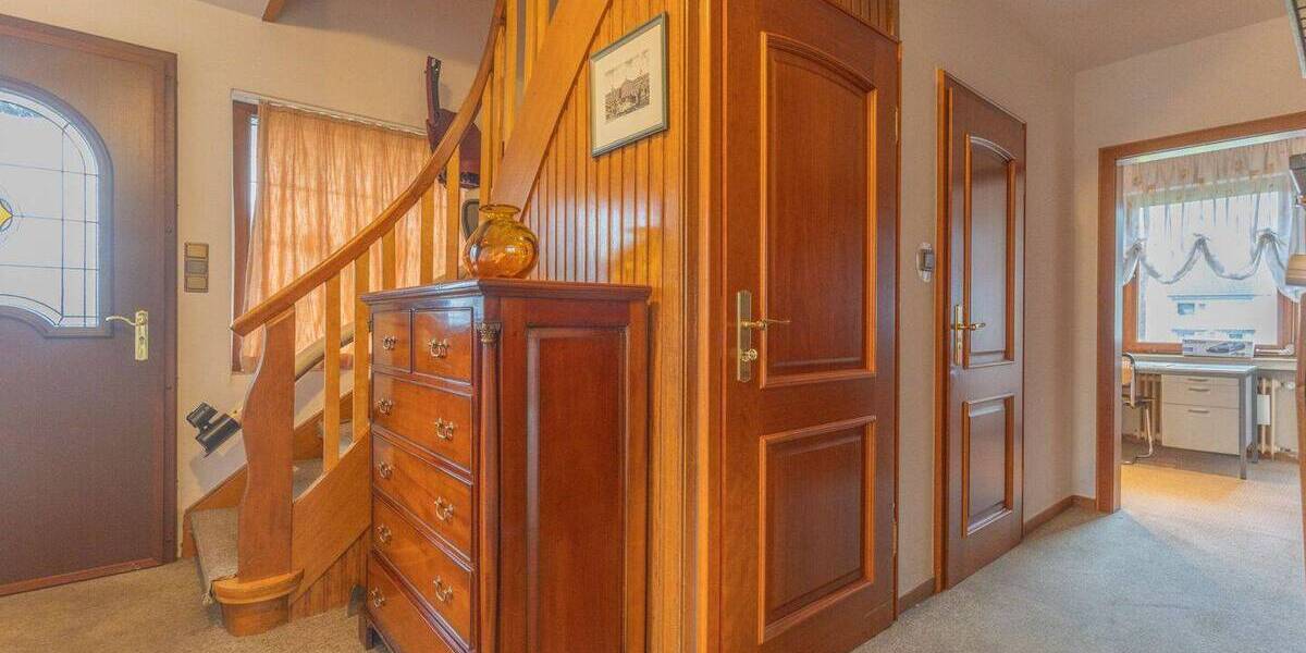 Einfamilienhaus Menden Mitte - 5 Zimmer, 122 m&sup2;, 215.000&euro; | Angebot:26486387