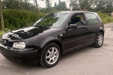 VW Golf 171.000 km 2.200 &euro; Werl 59457