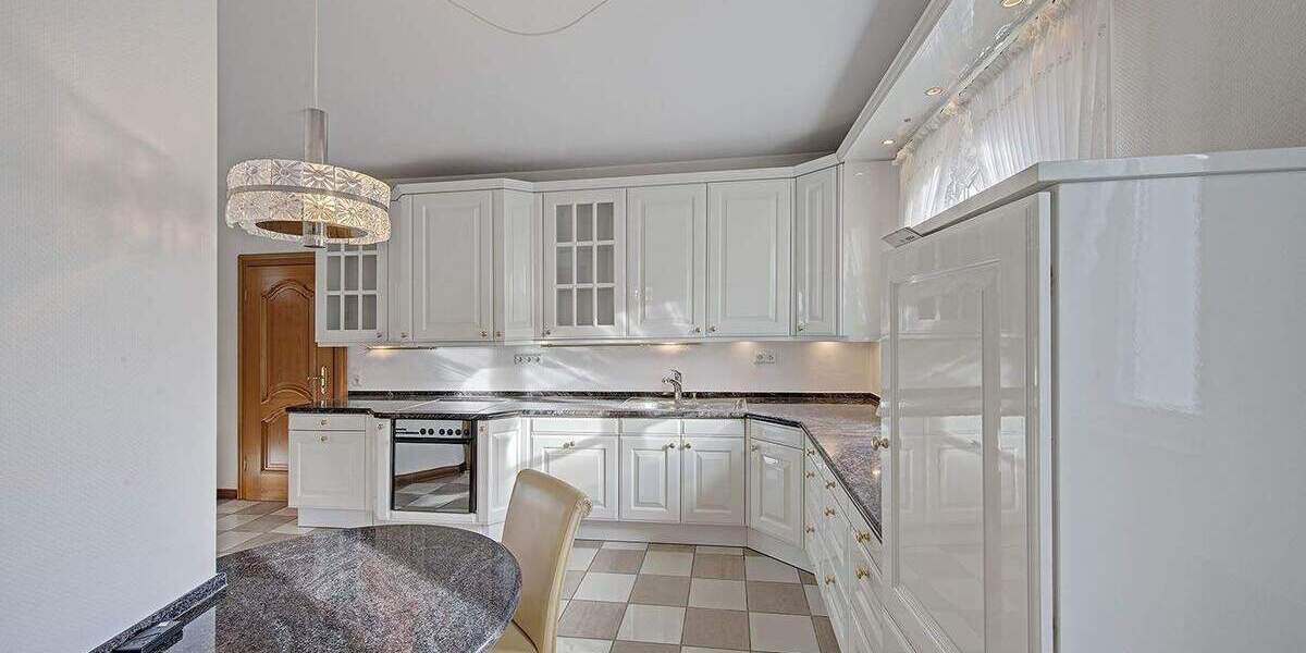 Etagenwohnung Herdecke - 4 Zimmer, 175 m&sup2;, 2.600&euro; | Angebot:25685362