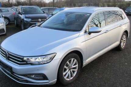 VW Passat Variant Business 2.0 TDI DSG NAVI AHK KAMER 93.200 km 21.988 &euro; Bergkamen 59192