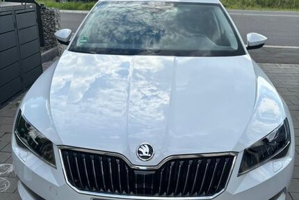 Skoda Superb 112.800 km 15.500 &euro; Holzwickede 59439
