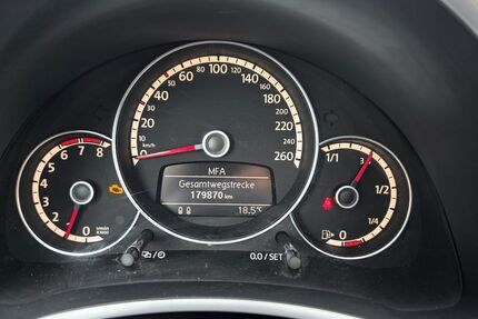 VW Beetle 179.870 km 9.400 &euro; Waltrop 45731