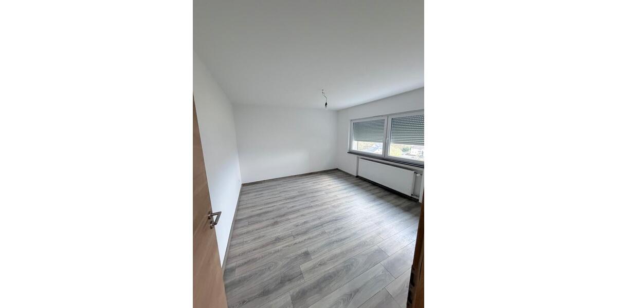 Etagenwohnung Iserlohn Grüne - 3 Zimmer, 65 m&sup2;, 125.000&euro; | Angebot:26041826