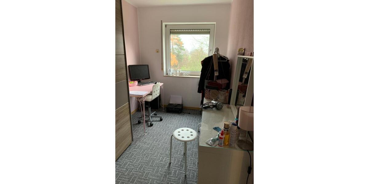 Dachgeschoßwohnung Dortmund Brackel - 3.5 Zimmer, 80 m&sup2;, 198.000&euro; | Angebot:26102297