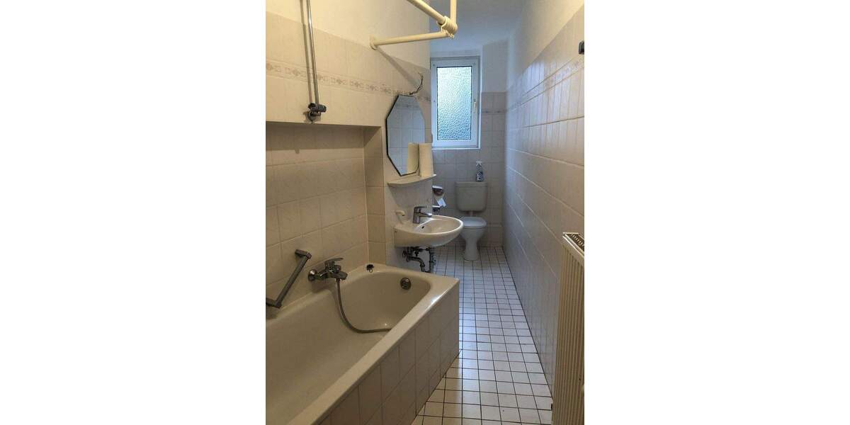 Etagenwohnung Witten Mitte - 2 Zimmer, 65 m&sup2;, 450&euro; | Angebot:25802378