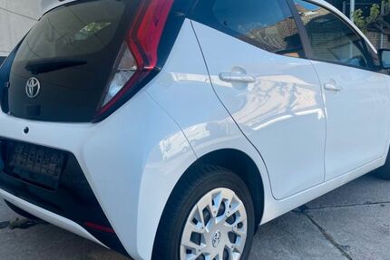 Toyota Aygo (X) 96.000 km 10.500 &euro; Herne 44653