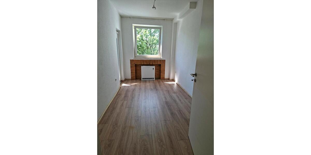 Etagenwohnung Bochum Günnigfeld - 4 Zimmer, 104 m&sup2;, 1.150&euro; | Angebot:26521887