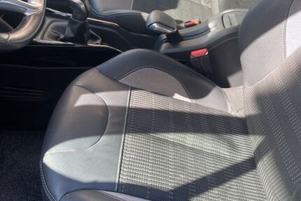 Peugeot 2008 132.000 km 7.000 &euro; Hamm 59077