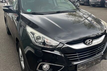 Hyundai ix35 99.000 km 8.699 &euro; Recklinghausen 45663