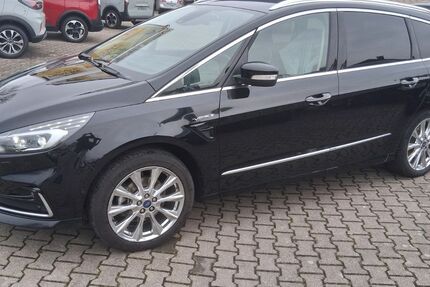 Ford S-Max 52.000 km 32.480 &euro; Kamen 59174