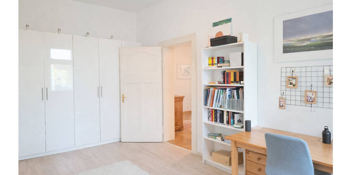 Recklinghausen-West! Helle, großzügige Altbauwohnung mit Balkon in zentraler Lage! - Etagenwohnung Recklinghausen Stadtmitte | Angebot:26056164