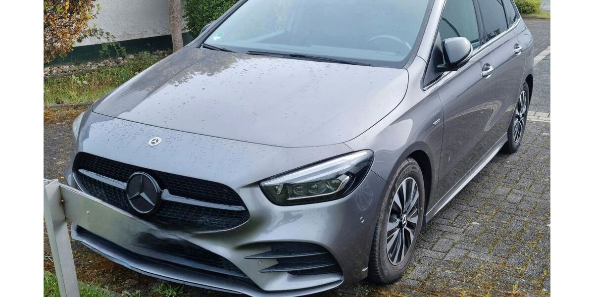 Mercedes-Benz B 200 48.000 km 26.500 &euro; Werl 59457