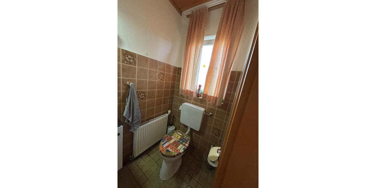 Etagenwohnung Lünen Alstedde - 8 Zimmer, 216 m&sup2;, 1.890&euro; | Angebot:26051024