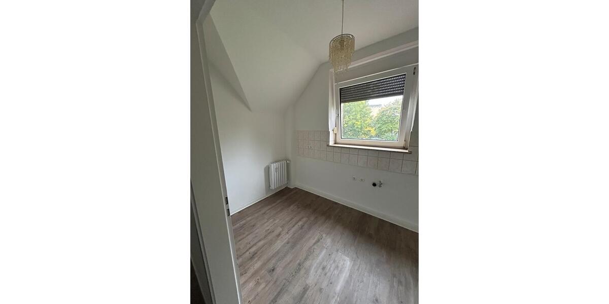 Etagenwohnung Recklinghausen Berghausen - 4.5 Zimmer, 81 m&sup2;, 1.050&euro; | Angebot:26638356