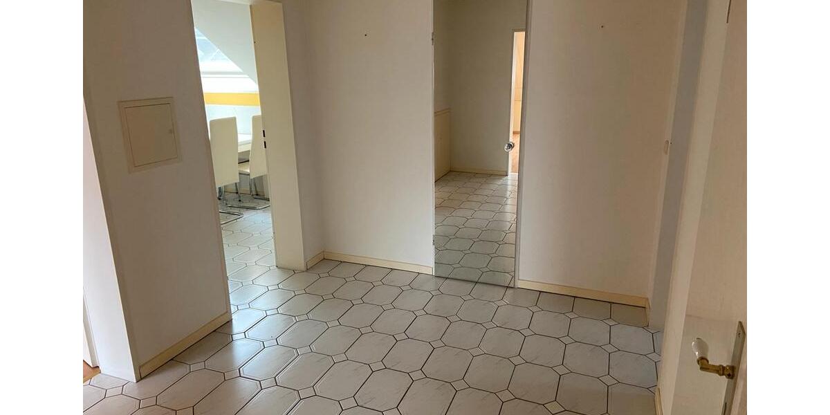 Dachgeschoßwohnung Bochum Bochum-Mitte - 2 Zimmer, 77 m&sup2;, 850&euro; | Angebot:26676634