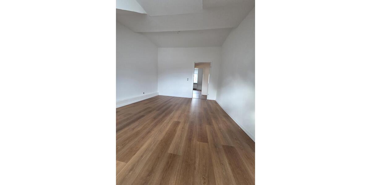 Dachgeschoßwohnung Hagen Hagen-Nord - 4 Zimmer, 95 m&sup2;, 550&euro; | Angebot:26689282