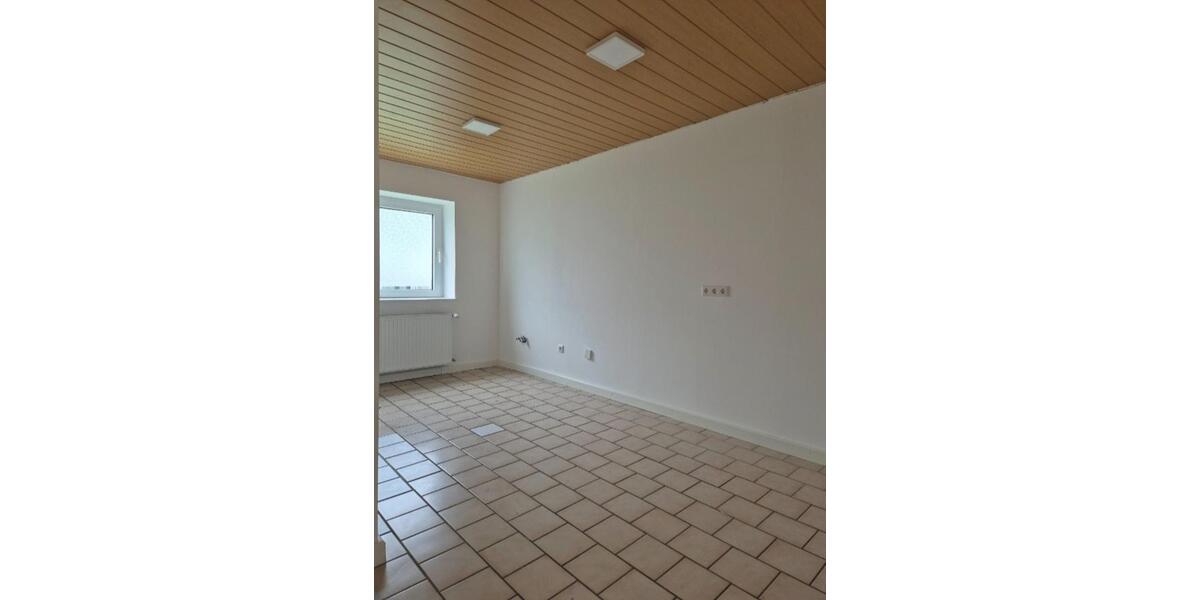 Etagenwohnung Schwerte - 4 Zimmer, 125 m&sup2;, 1.100&euro; | Angebot:26605408